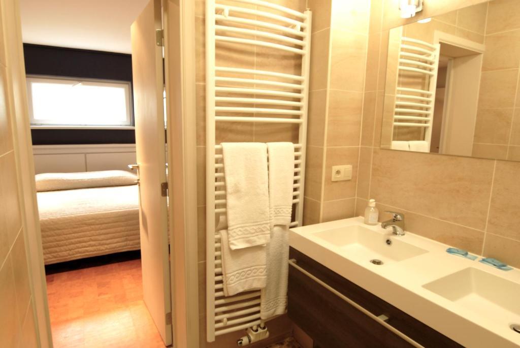 Hotel Le Joli Bois Waterloo Phòng bức ảnh